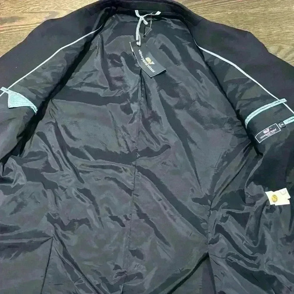 NWT  VINEYARD VINES navy BLAZER men’s size 44L (button missing) - Picture 8 of 9